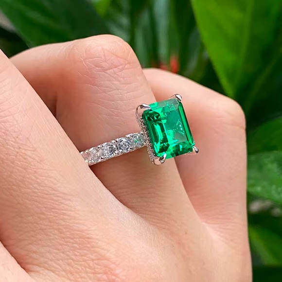 S925 Sterling Silver Radiant Cut Green Vintage Emerald Cubic Zirconia Ring - Picture 6 of 15